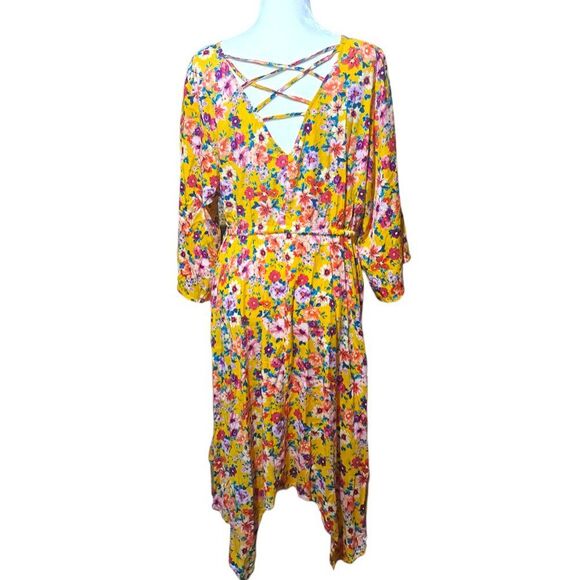 Torrid Women's Yellow Floral Handkerchief Hem Dress Short Sleeves Plus Sz 2X - Picture 4 of 9
